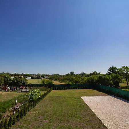 Penzión pre hostí -villa Vintage -apartman Art C 109 3*