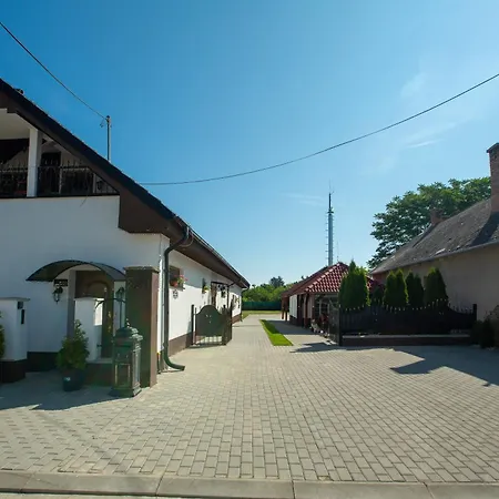 -villa Vintage -apartman Art C 109 Penzión pre hostí Tomasikovo