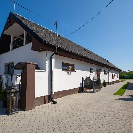 -villa Vintage -apartman Art C 109 3* Tomasikovo