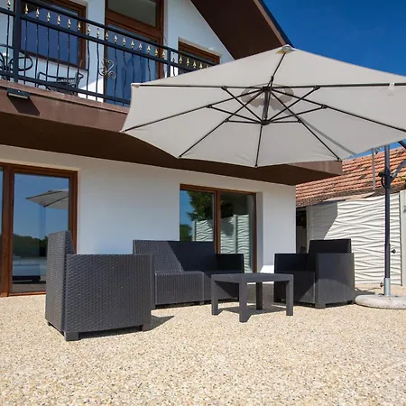 Penzión pre hostí -villa Vintage -apartman Art C 109 Tomasikovo